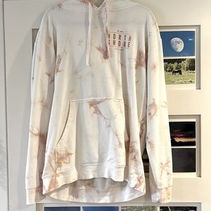 North Shore pullover